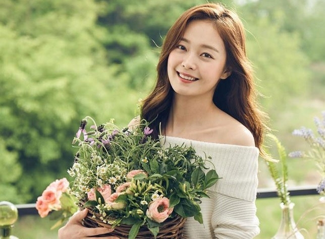 Sao Hàn ngày 23/2/2022: Karina (aespa) bùng nổ visual trong tạo hình tóc ngắn sành điệu Sao Hàn ngày 23/2/2022: Karina (aespa) bùng nổ visual trong tạo hình tóc ngắn sành điệu