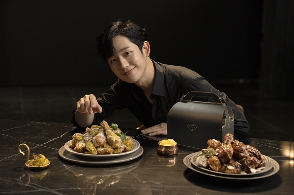 Tổng hợp sao Hàn tuần qua (28/2 - 6/3): Suho tiết lộ EXO đang chuẩn bị comeback Tổng hợp sao Hàn tuần qua (28/2 - 6/3): Suho tiết lộ EXO đang chuẩn bị comeback