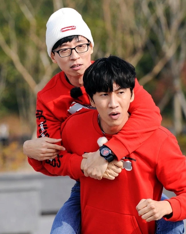Sao Hàn ngày 4/3/2022: Yoo Jae Suk, Lee Kwang Soo, Yuri (SNSD) tái hợp trong show truyền hình thực tế mới Sao Hàn ngày 4/3/2022: Yoo Jae Suk, Lee Kwang Soo, Yuri (SNSD) tái hợp trong show truyền hình thực tế mới