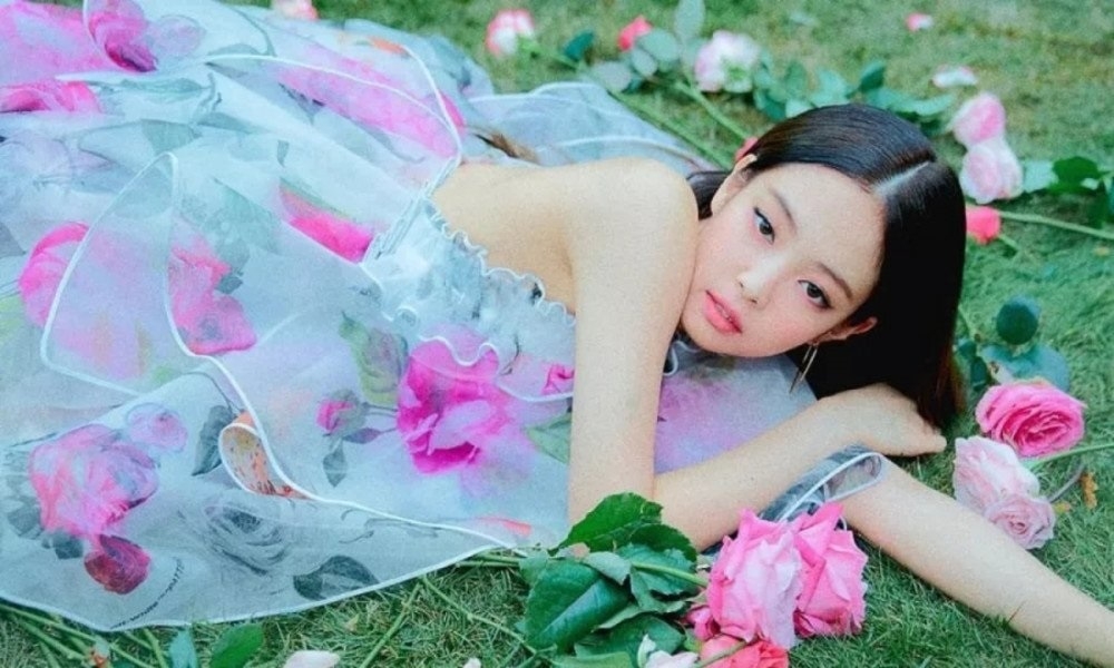 Tổng hợp sao Hàn tuần qua (14/3 - 20/3): MV “Solo” của Jennie vượt mốc 800 triệu lượt xem trên YouTube Tổng hợp sao Hàn tuần qua (14/3 - 20/3): MV “Solo” của Jennie vượt mốc 800 triệu lượt xem trên YouTube