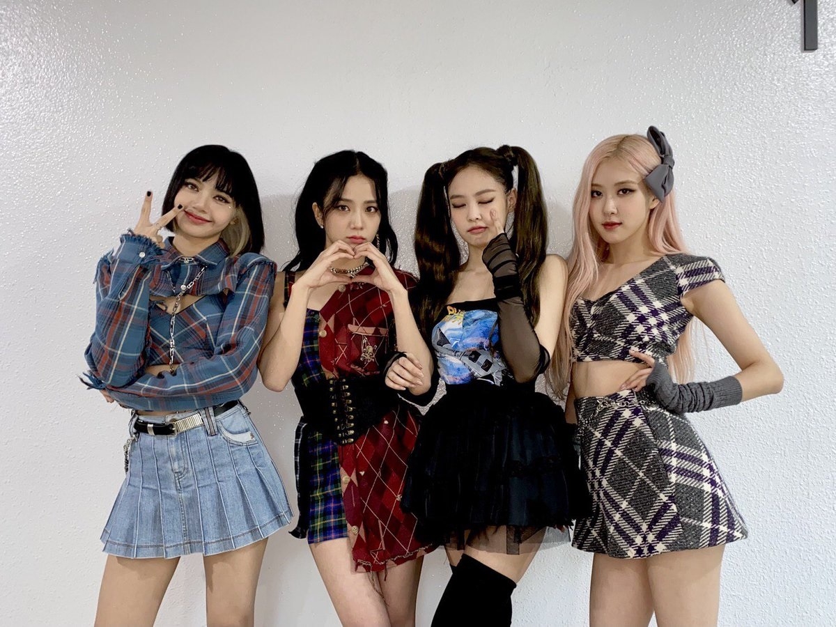 Tổng hợp sao Hàn tuần qua (28/3 - 3/4): Oh My Girl lọt nhiều bảng xếp hạng âm nhạc với “Real Love” Tổng hợp sao Hàn tuần qua (28/3 - 3/4): Oh My Girl lọt nhiều bảng xếp hạng âm nhạc với “Real Love”