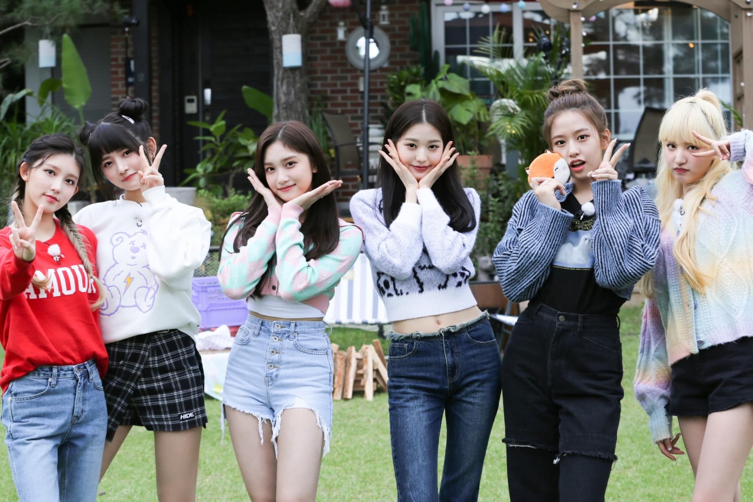 Tổng hợp sao Hàn tuần qua (18/7 - 24/7): IVE xác nhận tham gia Đại hội Thể thao Idol năm 2022 Tổng hợp sao Hàn tuần qua (18/7 - 24/7): IVE xác nhận tham gia Đại hội Thể thao Idol năm 2022