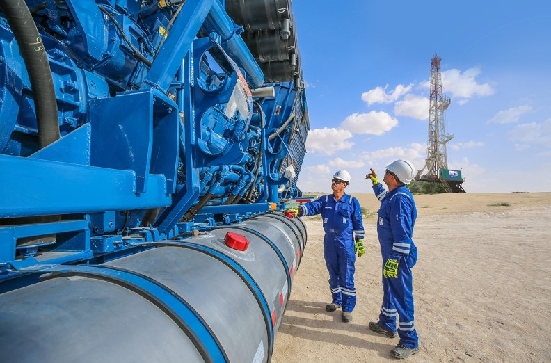 UAE đẩy nhanh kế hoạch tăng năng lực sản xuất dầu UAE đẩy nhanh kế hoạch tăng năng lực sản xuất dầu