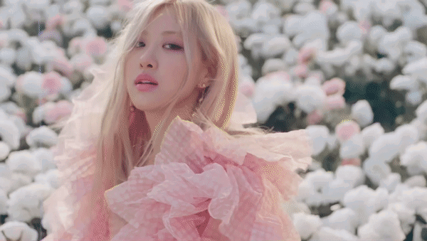 Top 17 MV solo đạt 100 triệu view nhanh nhất K-pop, bất ngờ với vị trí #1 Top 17 MV solo đạt 100 triệu view nhanh nhất K-pop, bất ngờ với vị trí #1