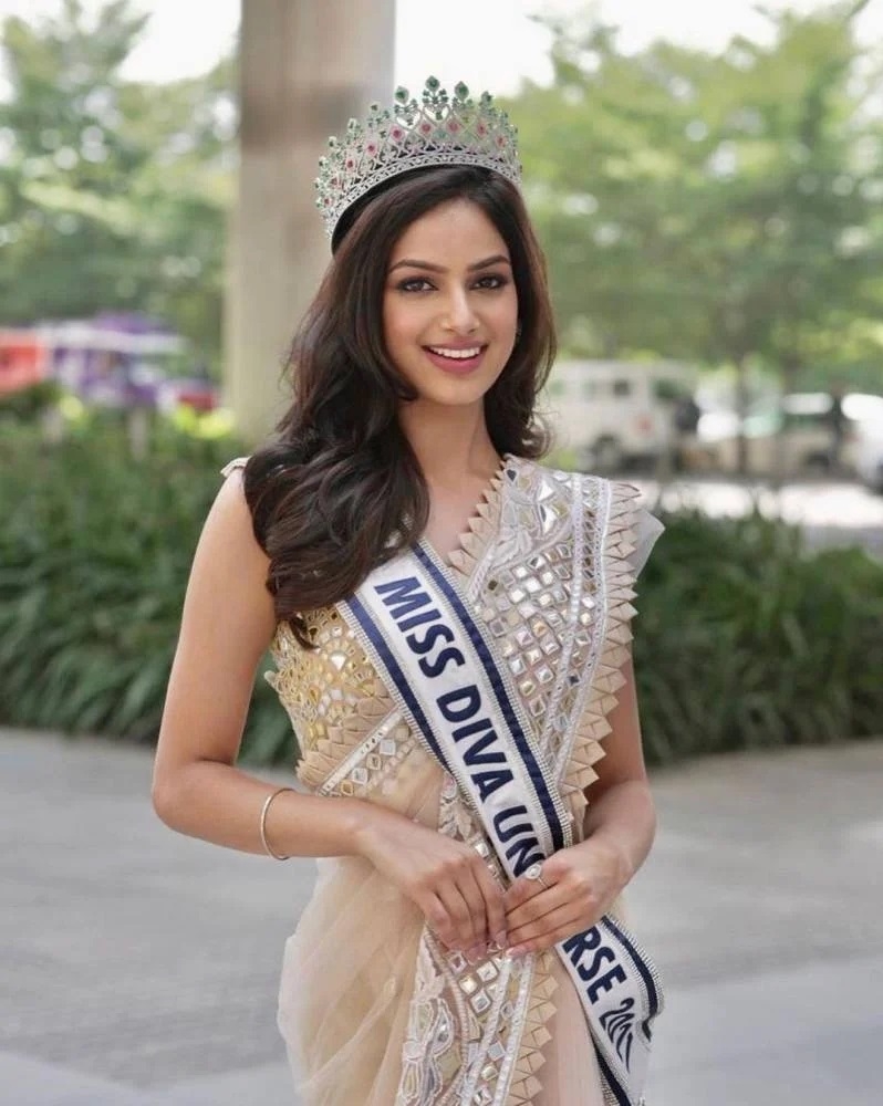 Mỹ nhân Ấn Độ Harnaaz Sandhu và chặng đường giành vương miện Miss Universe 2021 danh giá