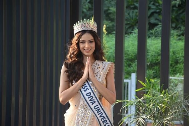 Mỹ nhân Ấn Độ Harnaaz Sandhu và chặng đường giành vương miện Miss Universe 2021 danh giá