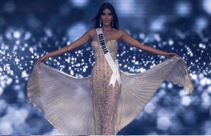 Nhìn lại top 10 trang phục dạ hội lộng lẫy nhất tại Miss Universe 2021 Nhìn lại top 10 trang phục dạ hội lộng lẫy nhất tại Miss Universe 2021