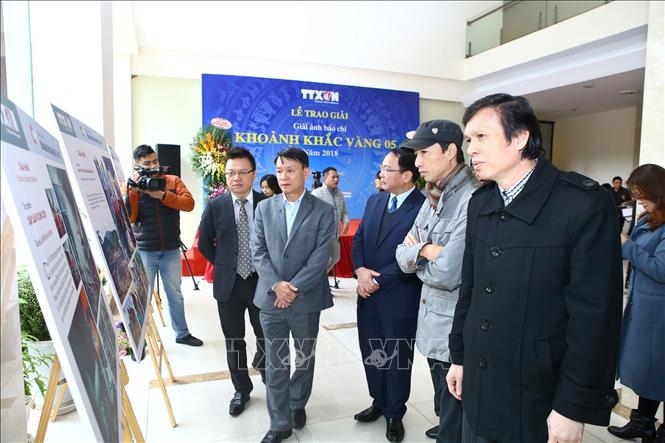 Trao giải ảnh báo chí “Khoảng khắc vàng 05” trao giai anh bao chi khoang khac vang 05