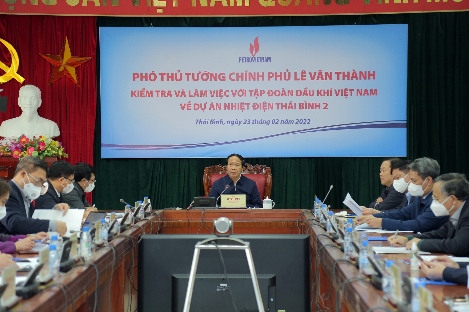 Đốt lửa lần đầu bằng dầu của NMNĐ Thái Bình 2 là dấu mốc quan trọng