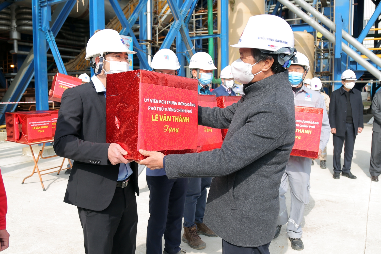 Đốt lửa lần đầu bằng dầu của NMNĐ Thái Bình 2 là dấu mốc quan trọng