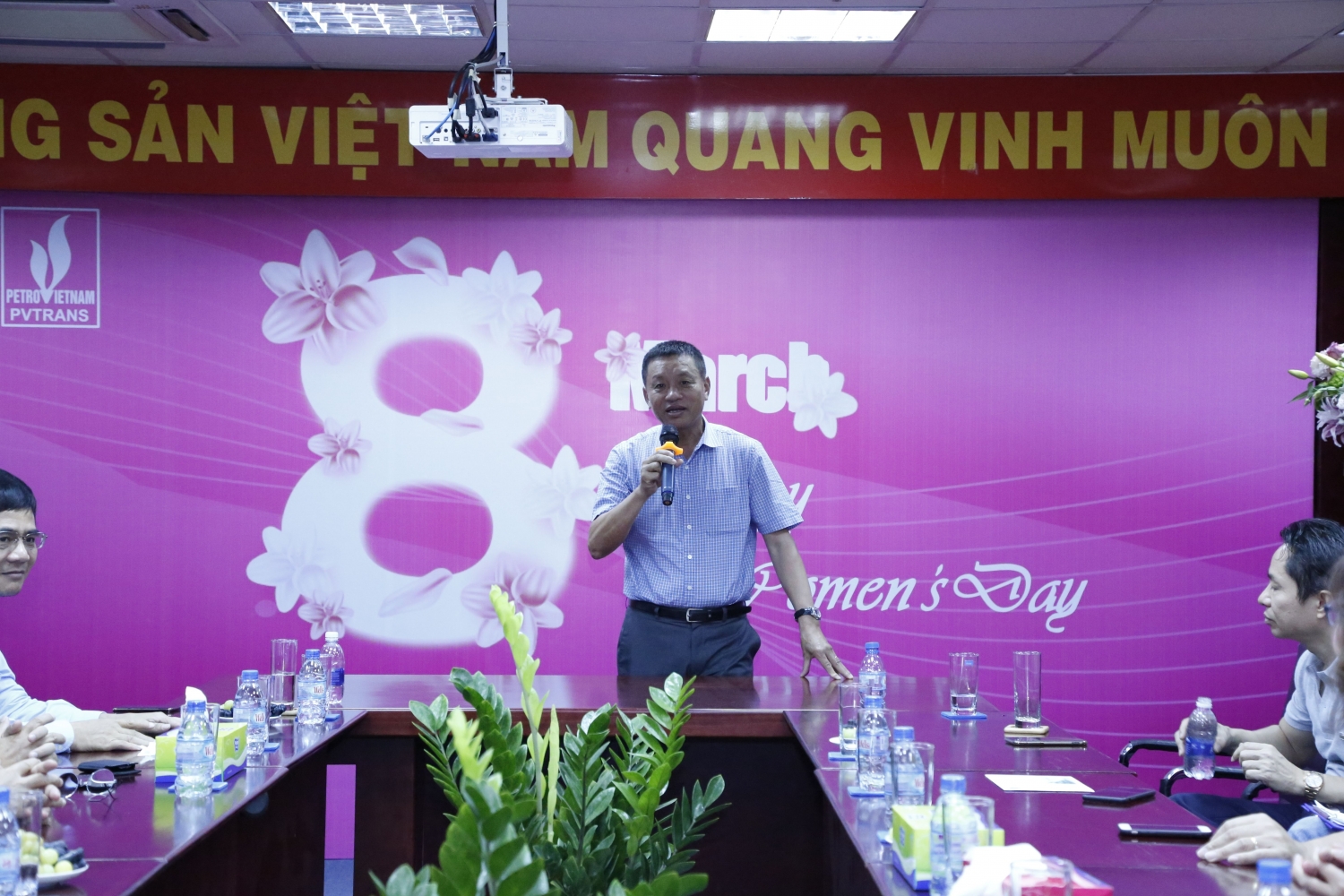 cong doan pvtrans gap mat nhan ngay quoc te phu nu 83