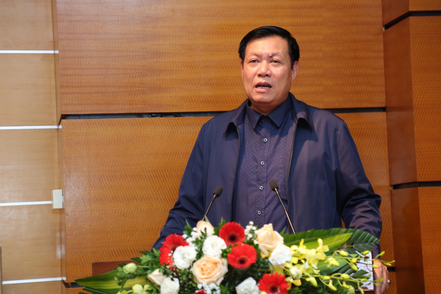 pvn trao thiet bi y te ho tro cong tac phong chong dich covid 19