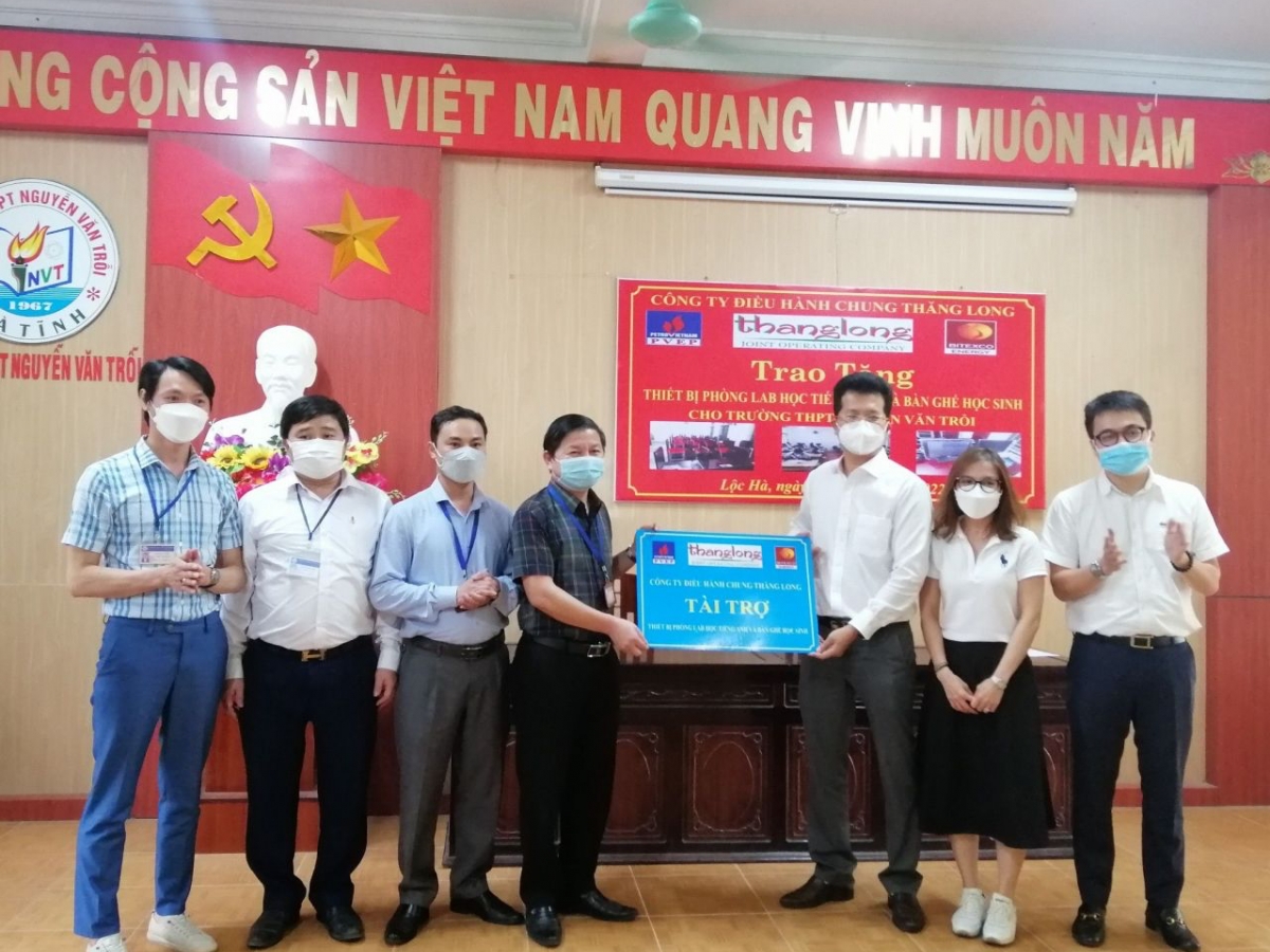 Thăng Long JOC tài trợ 500 triệu đồng cho Trường THPT Nguyễn Văn Trỗi (Hà Tĩnh)