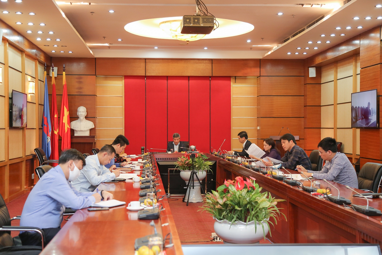 day nhanh tien do thuc hien cac nhiem vu trong de an tai tao van hoa petrovietnam