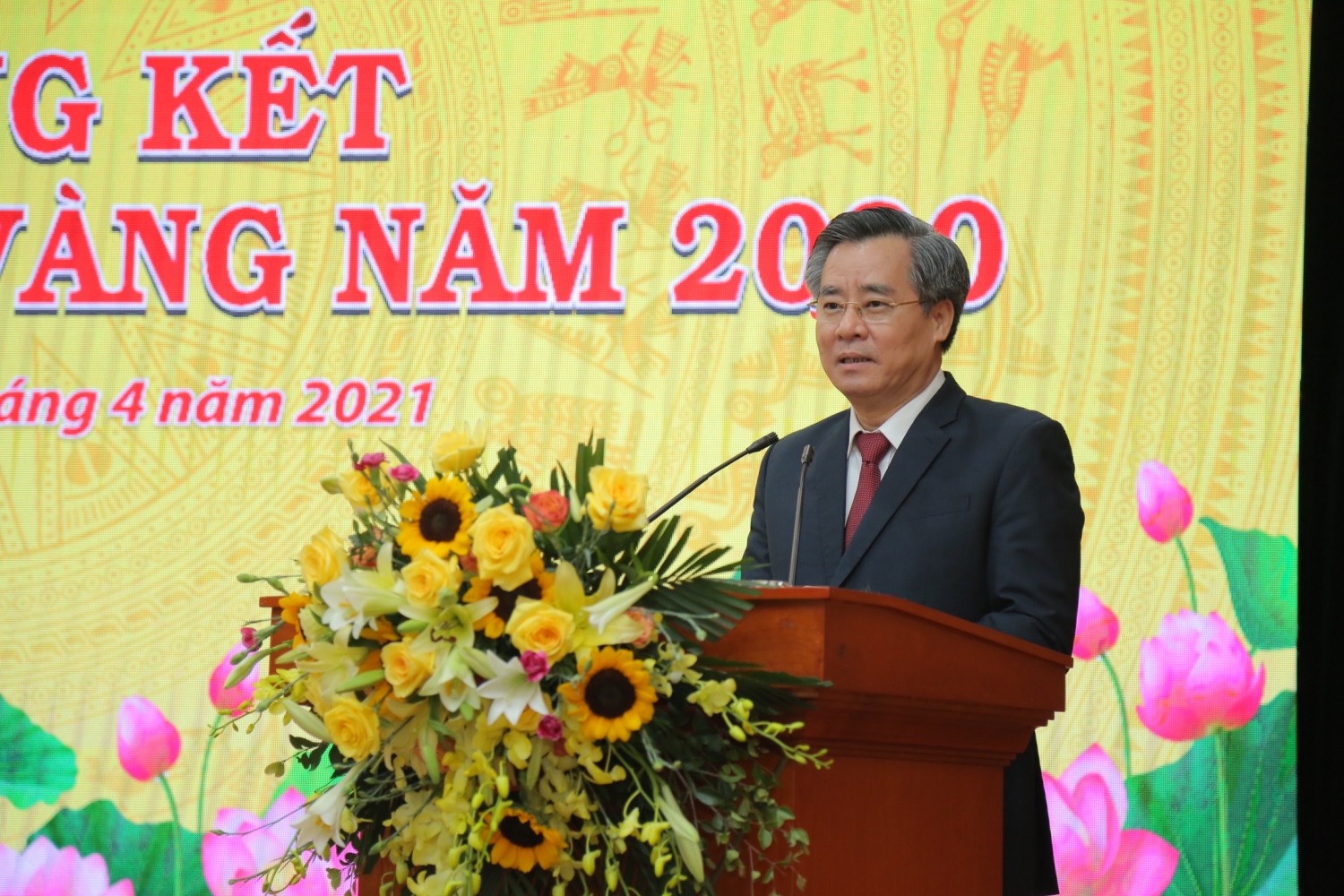 Tạp chí Năng lượng Mới đạt Giải C Giải Búa liềm vàng Đảng ủy Khối DNTW năm 2020