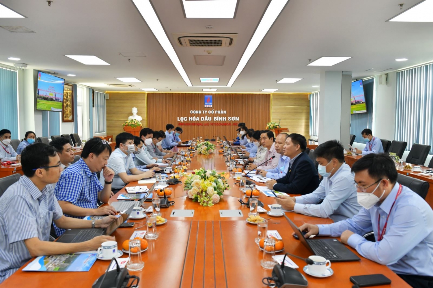 Toàn cảnh buổi làm việc