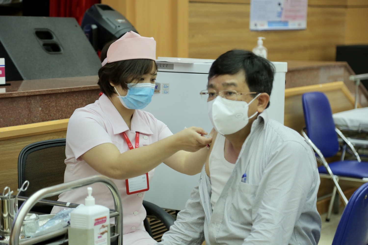 CBCNV Cơ quan Tập đoàn tham gia tiêm vắc xin phòng Covid 19
