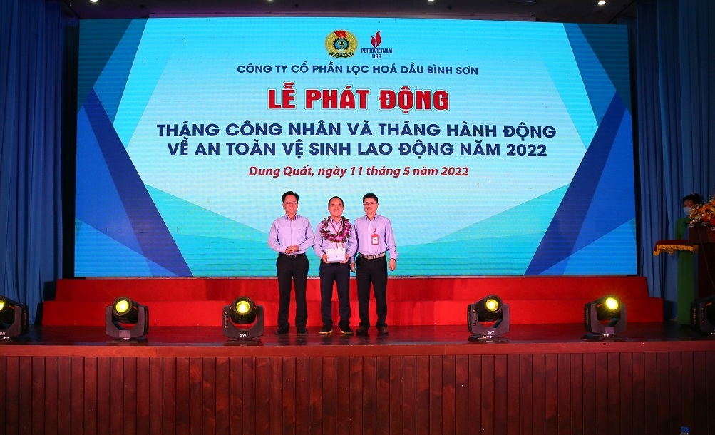 BSR tổ chức lễ phát động Tháng Công nhân, Tháng hành động về ATVSLĐ, Chương trình “Đối thoại tháng 5” và Khai mạc Hội thi Tay nghề lần thứ VI