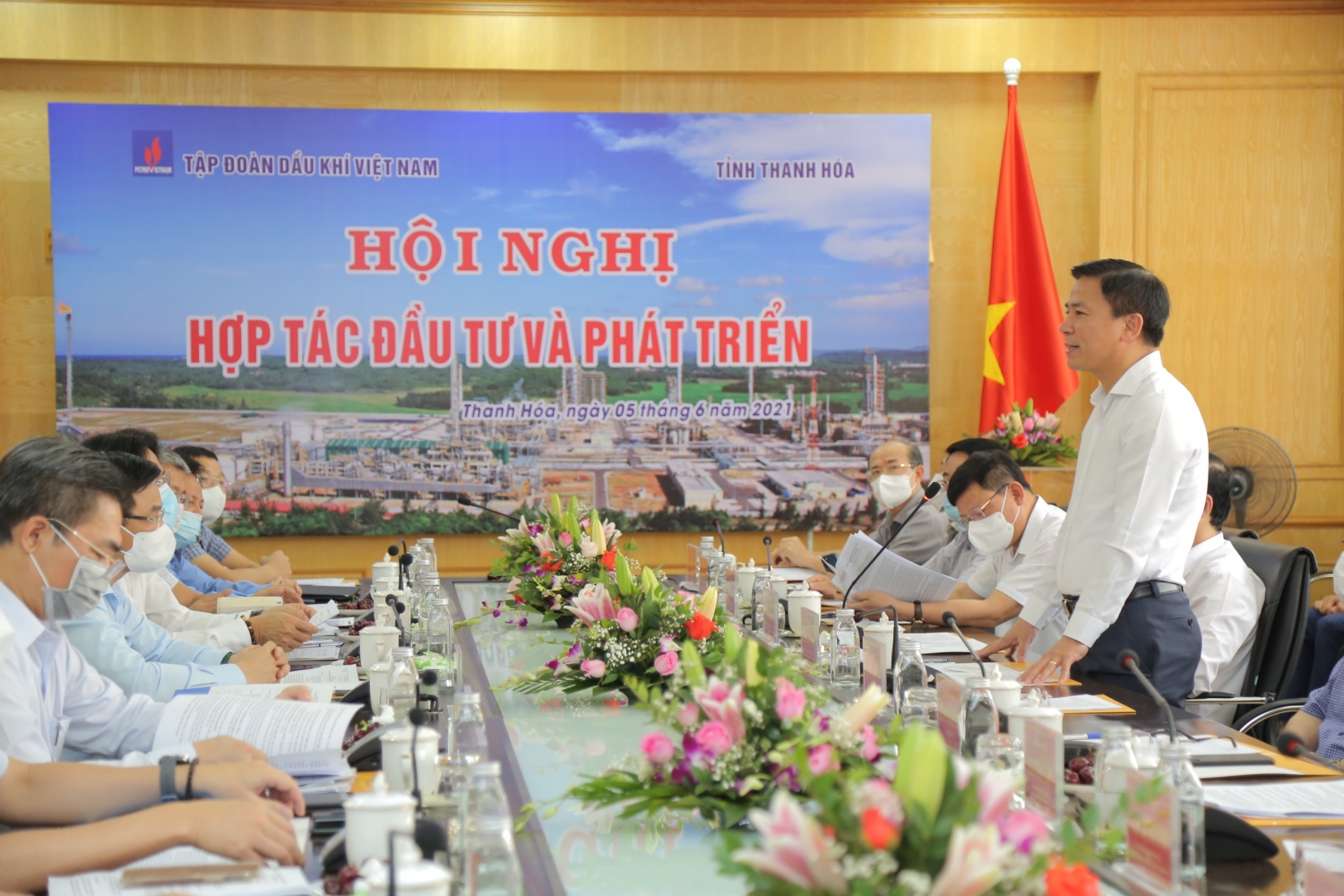 Trong quá trình xây dựng, phát triển, Petrovietnam luôn nhận được sự đồng hành, hỗ trợ của Đảng bộ, chính quyền và nhân dân Thanh Hóa