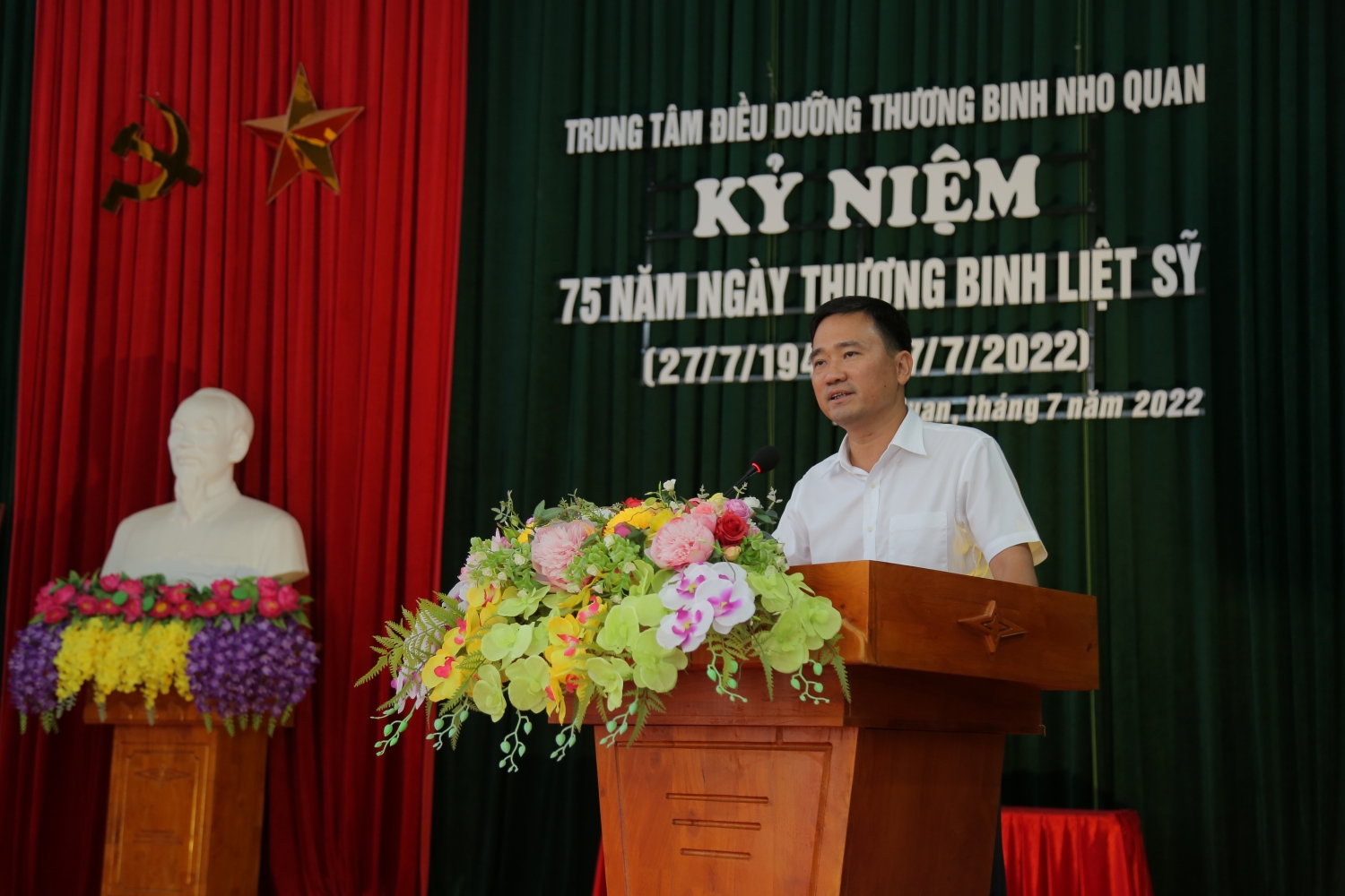 CĐ DKVN thăm, tặng quà thương, bệnh binh tại Trung tâm Điều dưỡng thương binh Nho Quan
