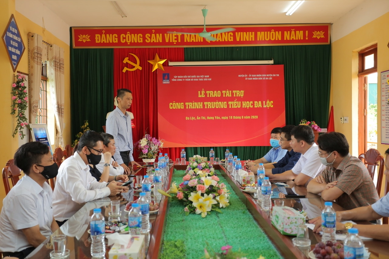 pvep trao ho tro xay dung truong tieu hoc tai hung yen