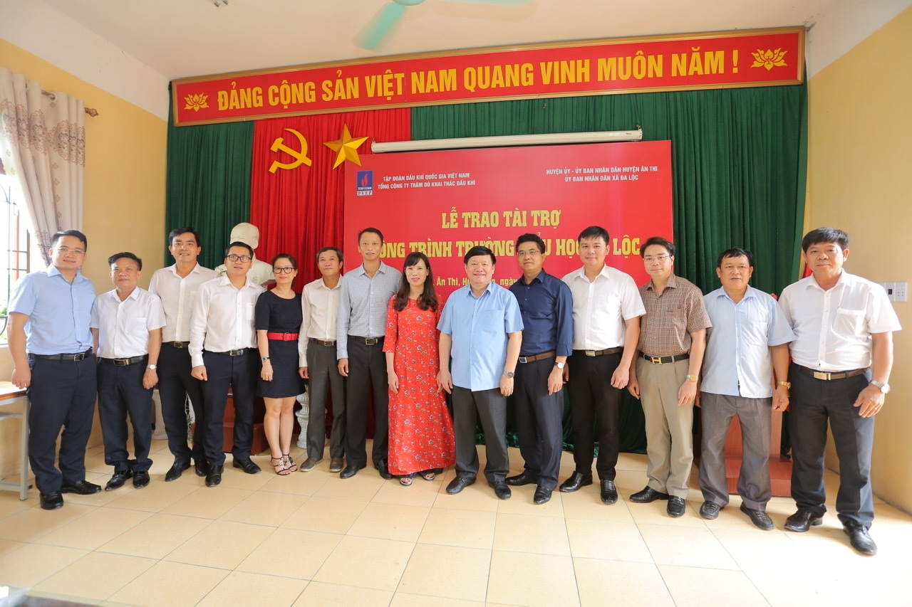 pvep trao ho tro xay dung truong tieu hoc tai hung yen