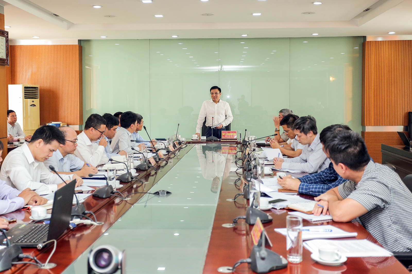 tong giam doc pvn le manh hung kiem tra tinh hinh hoat dong san xuat cac don vi tai hai phong