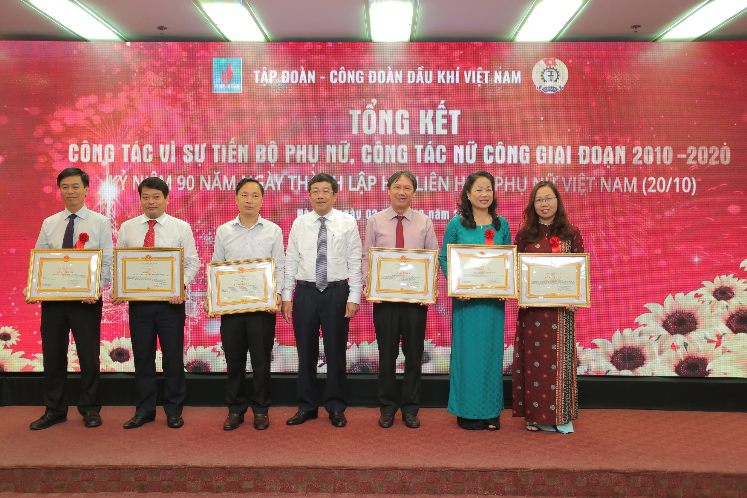 Tổng kết công tác Vì sự tiến bộ phụ nữ PVN, công tác Nữ công giai đoạn 2010   2020