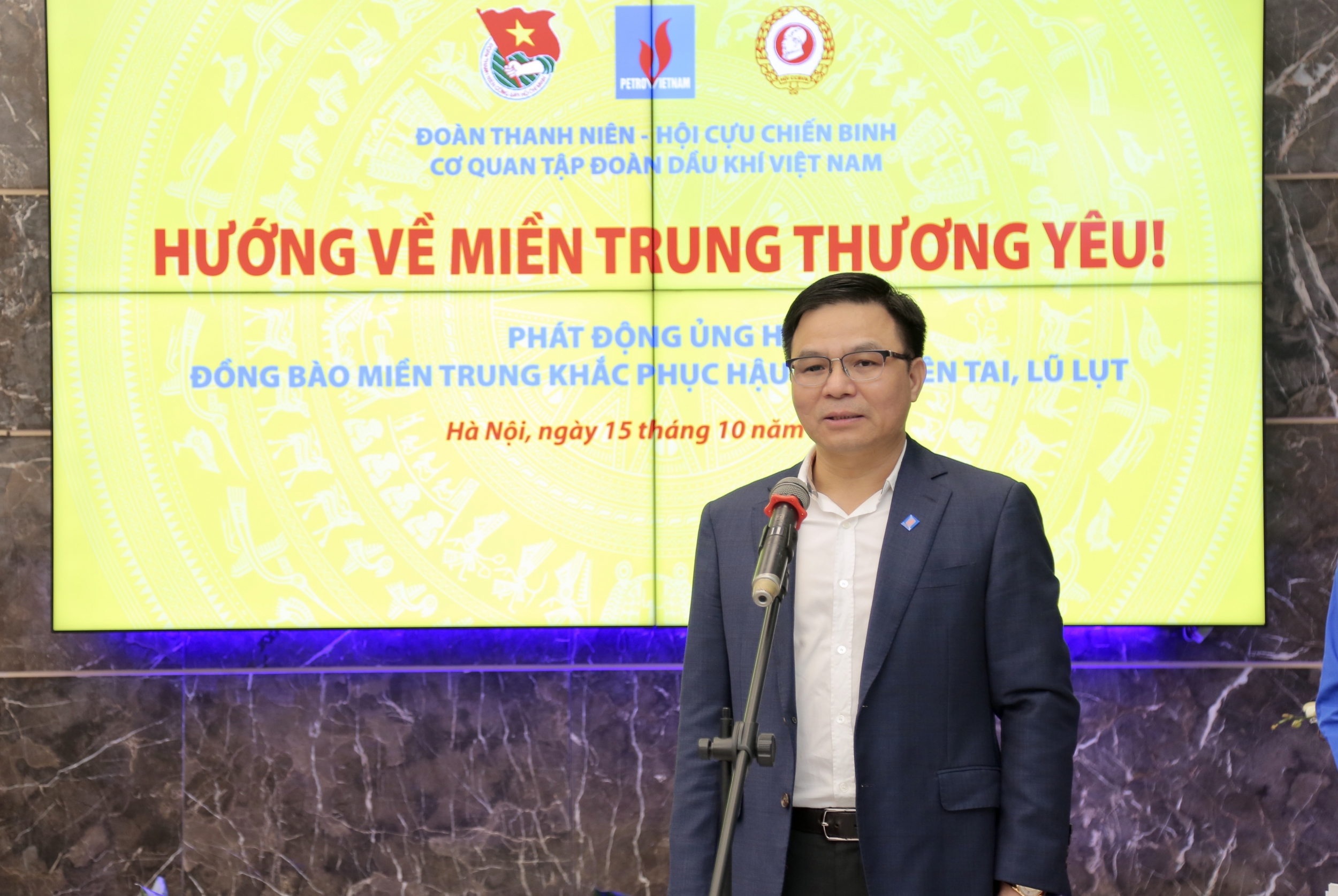 PVN hướng về miền Trung yêu thương