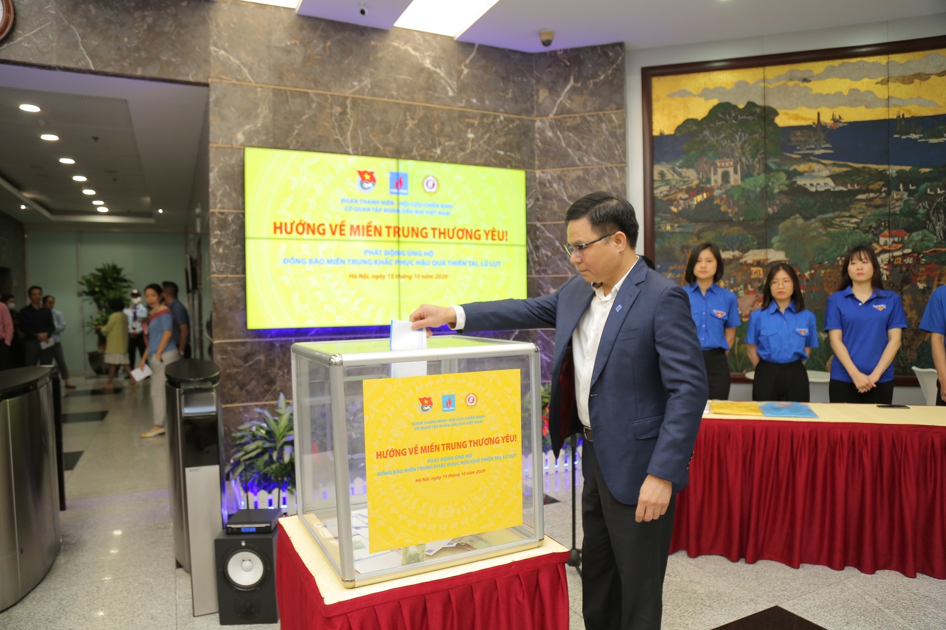 petrovietnam-tiep-tuc-huong-ve-mien-trung-yeu-thuong