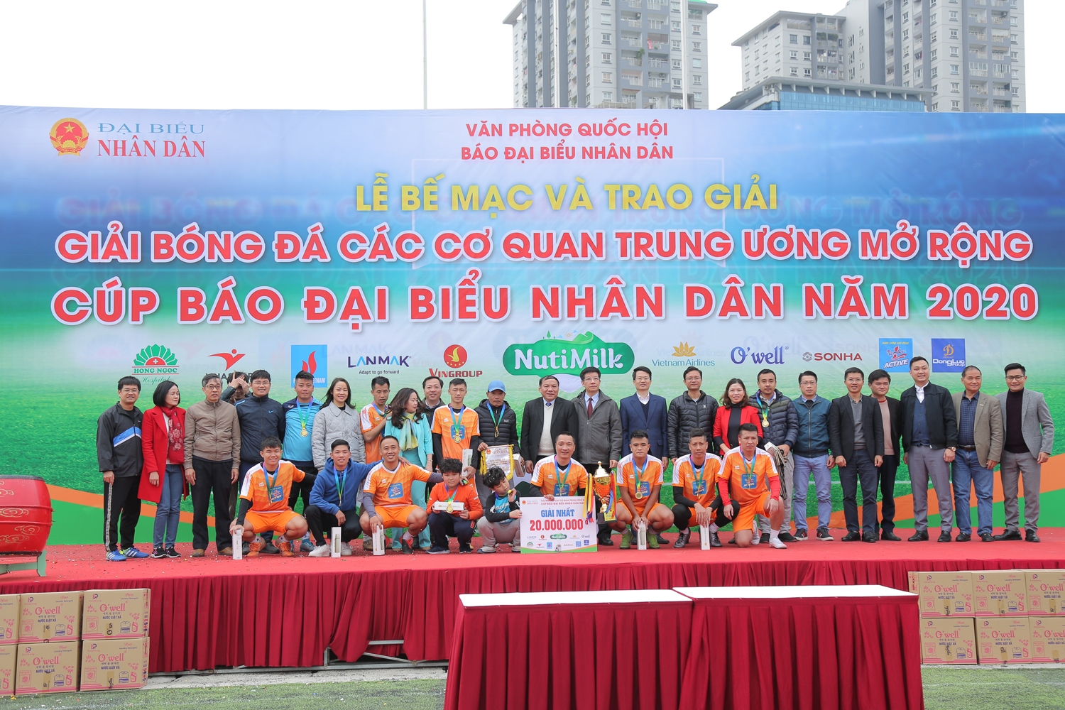 Petrovietnam vô địch giải bóng đá Cup Báo Đại biểu Nhân dân năm 2020