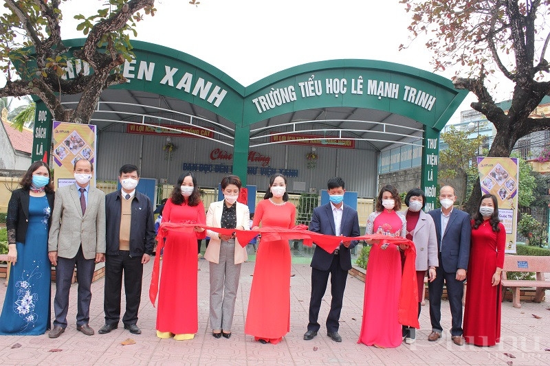 Petrovietnam trao tặng thư viện xanh và trang thiết bị giáo dục cho trường tiểu học tại Thanh Hóa Petrovietnam trao tặng Thư viện xanh và trang thiết bị giáo dục cho trường tiểu học tại Thanh Hóa