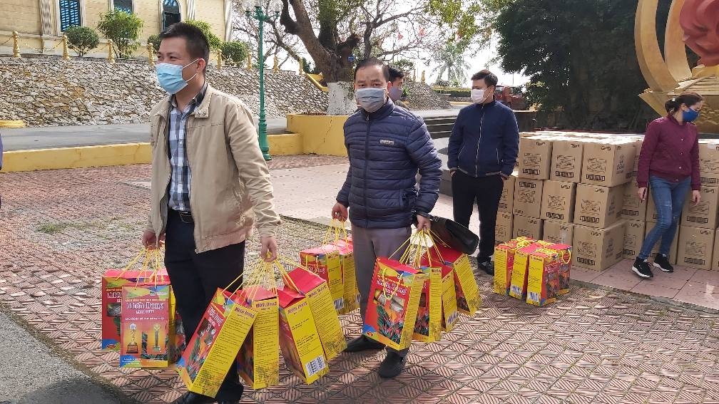 Tết ấm áp của thợ mỏ TKV Tết ấm áp trên khắp các mỏ than của TKV