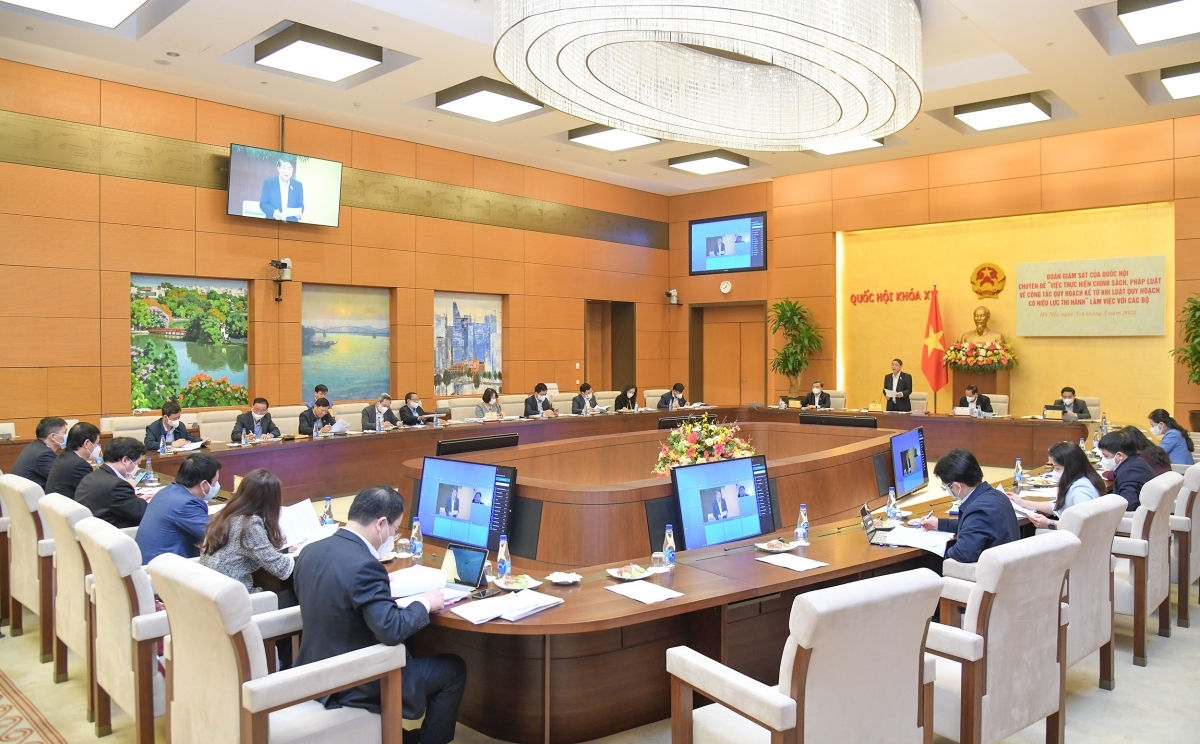 Đoàn Giám sát của Quốc hội yêu cầu Bộ Công Thương khẩn trương hoàn thành Quy hoạch điện VIII Đoàn giám sát của Quốc hội đề nghị Bộ Công Thương khẩn trương hoàn thành Quy hoạch điện VIII