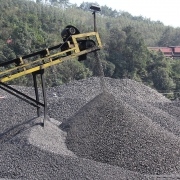 TKV đẩy mạnh sản xuất than chất lượng cao