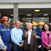 Tổng Bí thư Nguyễn Phú Trọng động viên người lao động TKV