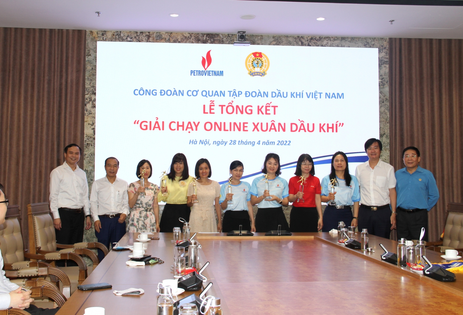 Công đoàn Cơ quan Tập đoàn tổng kết Giải chạy bộ online 