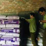 Phát hiện gần 10 tấn phân bón nhập lậu