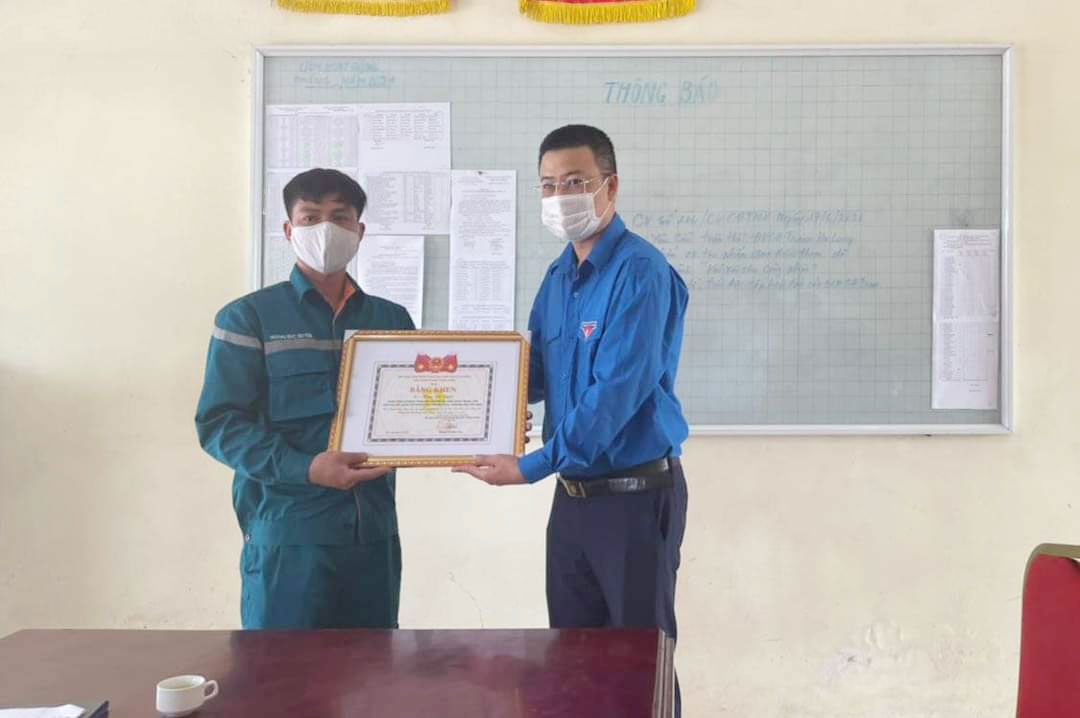 Thợ mỏ TKV dũng cảm cứu người trong cơn hoạn nạn