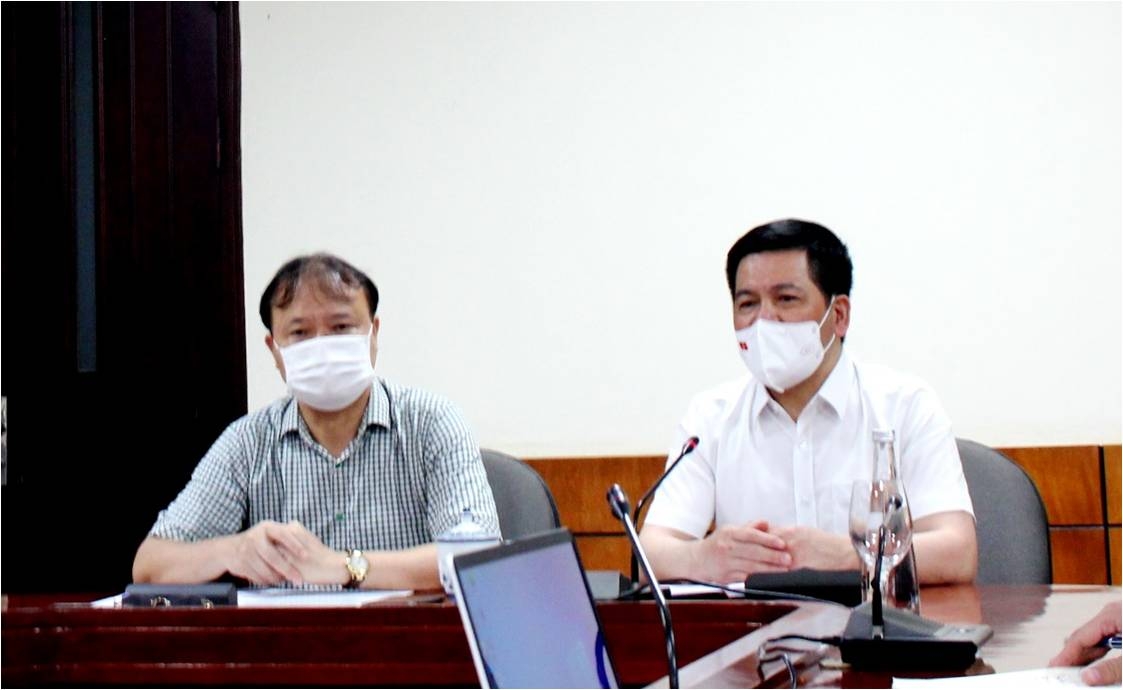 Bộ Công Thương họp khẩn trong đêm để lo lương thực và điện cho miền Nam