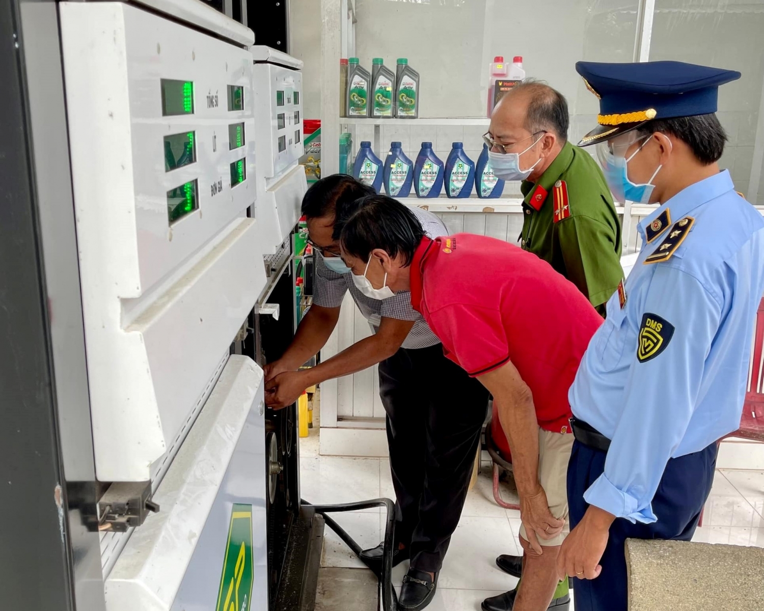 An Giang: Phát hiện cây xăng tháo niêm phong tại cột đo nhiên liệu