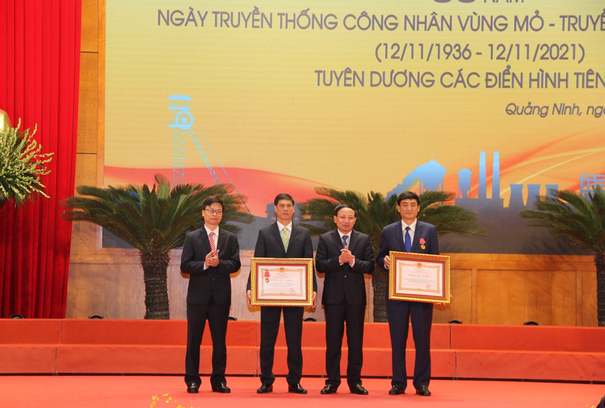 Ngành than Việt Nam - Sáng mãi ngọn lửa truyền thống 