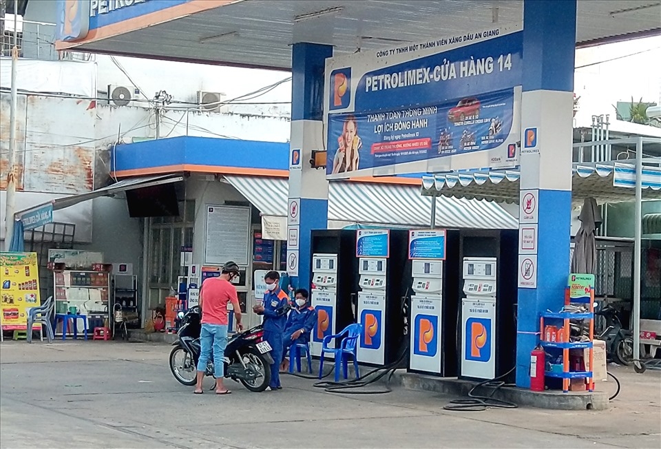 Tin tức kinh tế ngày 16/2: Bộ Công Thương thanh tra hàng loạt đầu mối xăng dầu