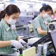 Tin tức kinh tế ngày 27/4: 4 tháng đầu năm 2022, FDI đạt gần 11 tỷ USD