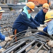 Nghị quyết hỗ trợ người lao động và người sử dụng lao động gặp khó khăn do đại dịch COVID-19