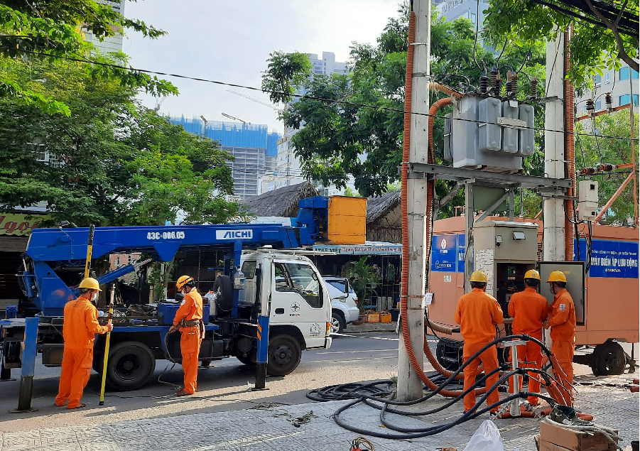 Kết hợp máy biến áp lưu động và sửa chữa nóng khi thao tác lưới điện
