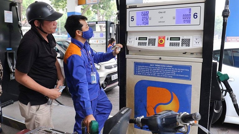 Tin tức kinh tế ngày 3/8: Không lo thiếu nguồn cung xăng dầu