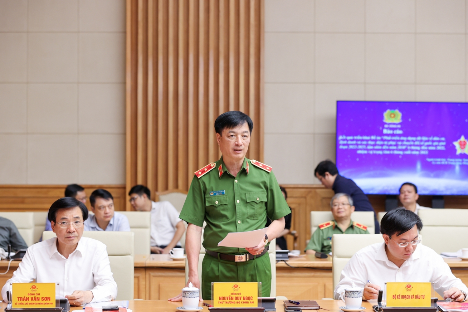 Tỷ lệ sử dụng dịch vụ công trực tuyến mới đạt gần 18%