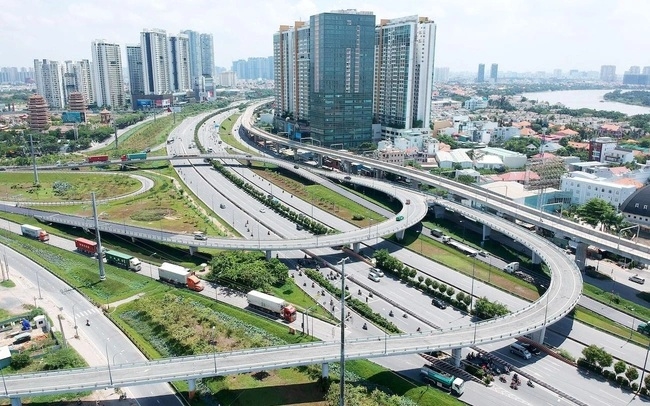 Quyết liệt đẩy mạnh giải ngân vốn đầu tư công năm 2022