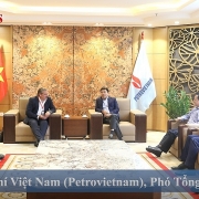 [PetroTimesMedia] Phó Tổng Giám đốc Petrovietnam Lê Xuân Huyên làm việc với lãnh đạo Công ty Wood (Vương quốc Anh)